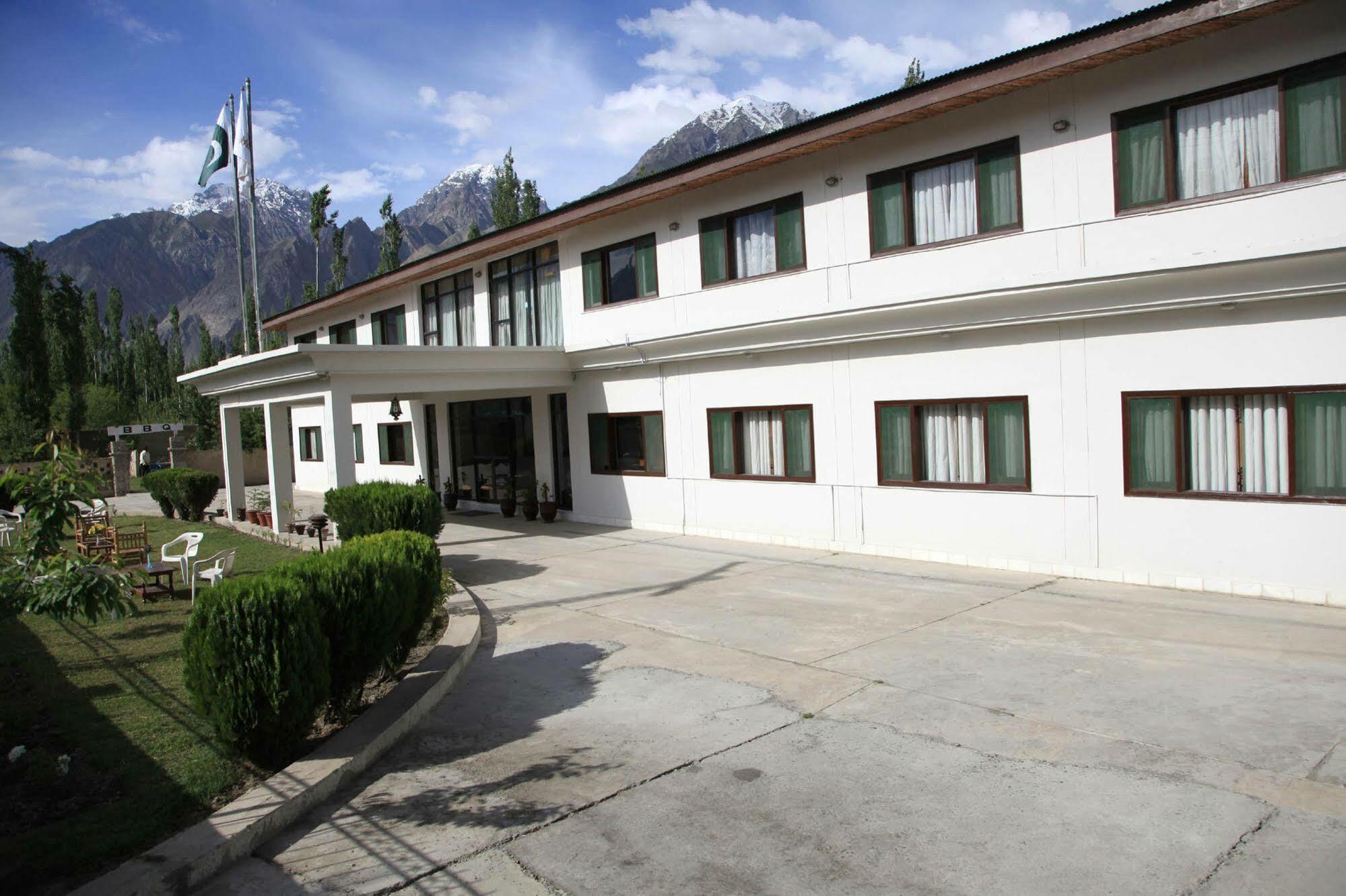 Hotel One Skardu Exterior photo